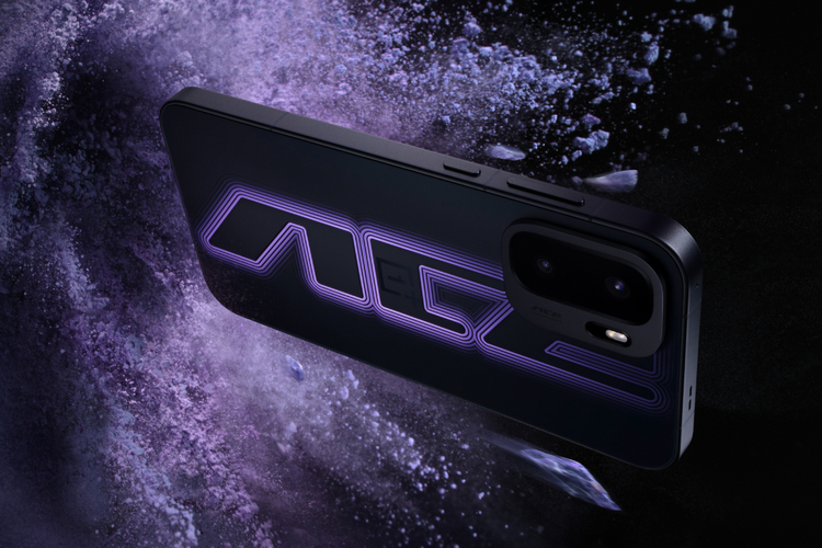 OnePlus, OnePlus Ace 6 Ultra, OnePlus Ace 6 Ultra Resmi, Bisa Main Game 165 Fps dan Punya Kontroler Khusus, Baterai jumbo 8.600 mAh, Spesifikasi OnePlus Ace 6 Ultra, Kontroler gaming khusus, Harga OnePlus Ace 6 Ultra