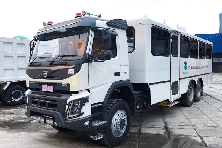 Manhauler, manhaul, truk, Manhauler, Solusi Aman Angkut Penumpang di Medan Ekstrem