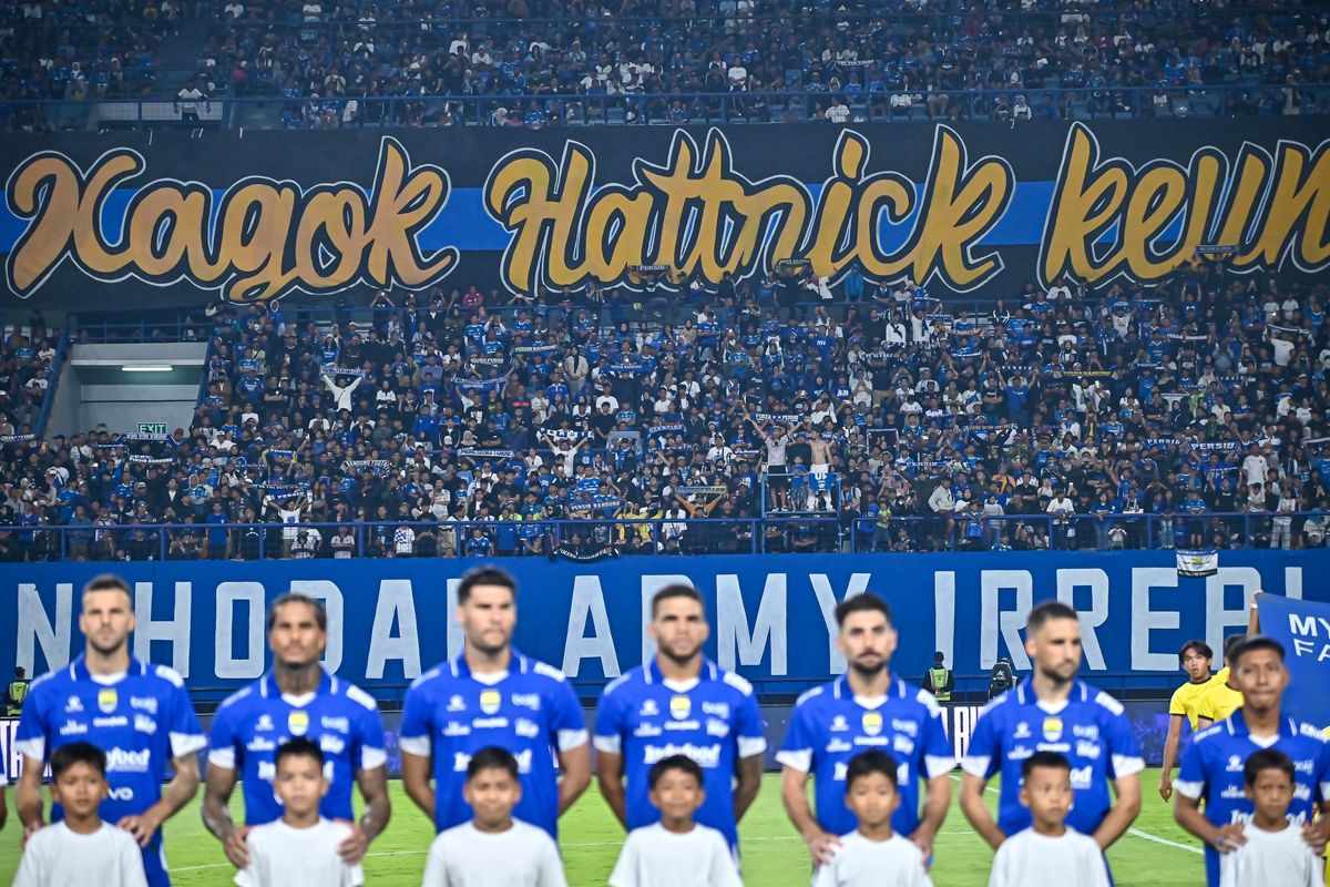 Persib Bandung, Bobotoh, Borneo FC, Persib Bandung vs Borneo FC, Adhitia Putra Herawan, Super League 2025-2026, Kata Perwakilan Maung Bandung Usai Persib Vs Borneo FC Resmi Ditunda