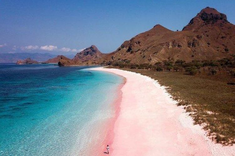 Indonesia, Lombok, destinasi wisata, Prancis, tempat wisata tersembunyi di dunia, underrated, Belum Banyak yang Tahu! Inilah 33 Tempat Wisata Tersembunyi di Dunia, Salah Satunya di Indonesia