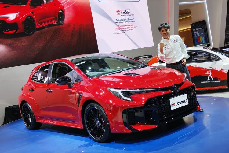 GR Corolla, IIMS 2026, Toyota, Toyota New GR Corolla Matik Meluncur di IIMS 2026: Harga Rp 1,428 M