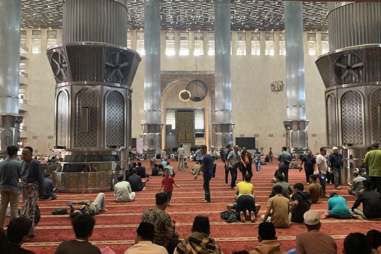 buka puasa bersama, masjid istiqlal jakarta hari ini, buka puasa bersma di masjid istiqlal, BERITA FOTO: Buka Puasa Bersama di Masjid Istiqlal Jakarta