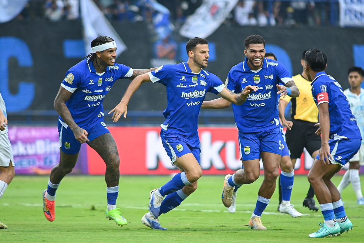 Persib, Borneo FC, Super League 2025-2026, sepak bola Indonesia, Persaingan Persib dan Borneo FC Ketat, Seru sampai Pekan Terakhir
