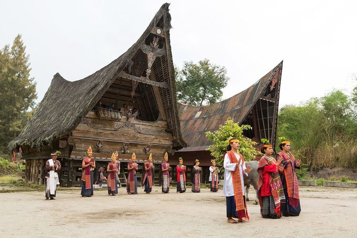 Medan, Batak, Sumatera Utara, Sejarah Perkebunan Sumatera Timur, Medan Sebagai Kota Multikultural, Subsuku dalam Suku Batak, Medan dan Batak, Apakah Sama? Ini Fakta dan Sejarahnya , Sejarah Perkebunan Sumatera Timur, Politik Pintu Terbuka dan Arus Migrasi, Tenaga Kerja dari Luar dan Dalam Negeri, Medan Sebagai Kota Multikultural, Asal Usul Nenek Moyang Suku Batak, Subsuku dalam Suku Batak