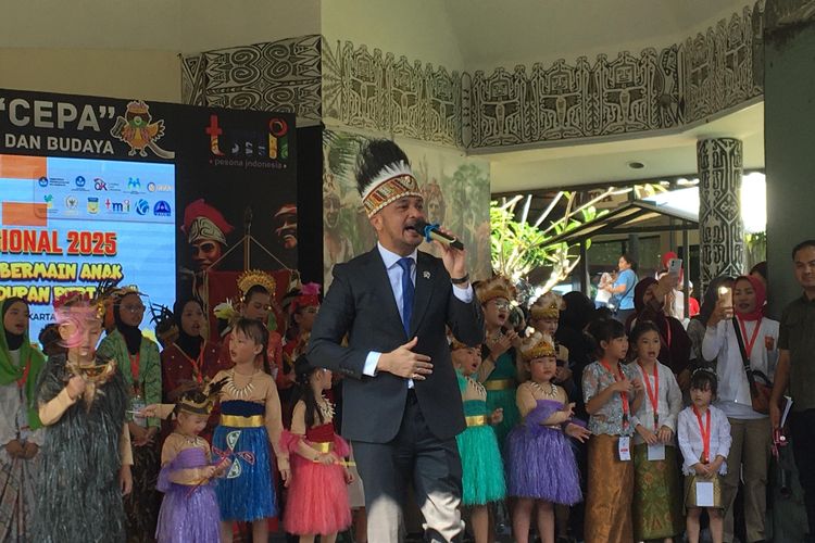Hari Anak Nasional, Kongres Wanita Indonesia, Kowani, Hari Anak Nasional 2025, Giring Ganesha, hari anak nasional, kowani, hari anak nasional 2025, menteri kebudayaan indonesia, Perayaan Hari Anak Nasional 2025 di TMII, Tekankan Pentingnya Bermain