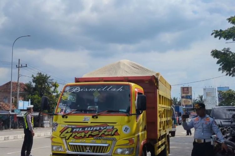 kebijakan jalanan, Zero ODOL, Kyatmaja Lookman, truk ODOL, Zero Odol, Kebijakan Jalanan, Kebijakan Zero ODOL: Kenapa Masih Tertunda hingga 2025?