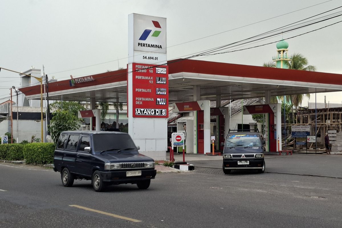 SPBU, Pertamina, Beda SPBU Pertamina warna merah, biru, hijau, beda spbu pertamina dan swasta, Apa Bedanya Kode SPBU 31 dan 34? Ini Penjelasan Pertamina