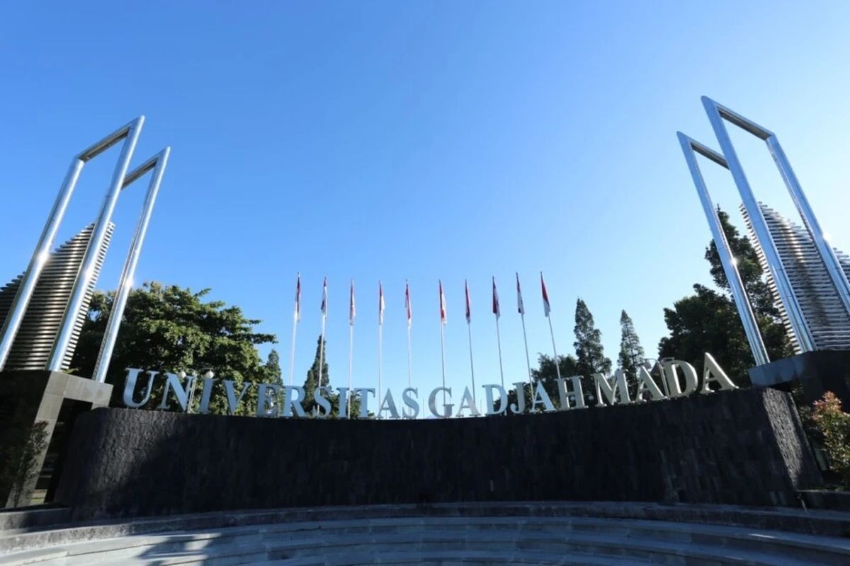 QS Sustainability Rankings 2026, Kampus negeri terbaik di Indonesia, universitas terbaik di indonesia 2025, universitas negeri terbaik di indonesia 2025, qs sustainability ranking, qs sustainability rankings 2026, universitas negeri terbaik di jawa tengah, 10 Universitas Negeri Terbaik di Indonesia Versi QS Sustainability Rankings 2026: UGM Nomor 1, 1. Universitas Gadjah Mada (UGM), 2. Universitas Indonesia (UI), 3. Institut Teknologi Bandung (ITB), 4. Institut Pertanian Bogor (IPB), 5. Universitas Padjadjaran (Unpad), 6. Universitas Airlangga (Unair), 7. Universitas Brawijaya (UB), 8. Universitas Diponegoro (Undip), 9. Institut Teknologi Sepuluh Nopember (ITS), 10. Universitas Hasanuddin (Unhas)