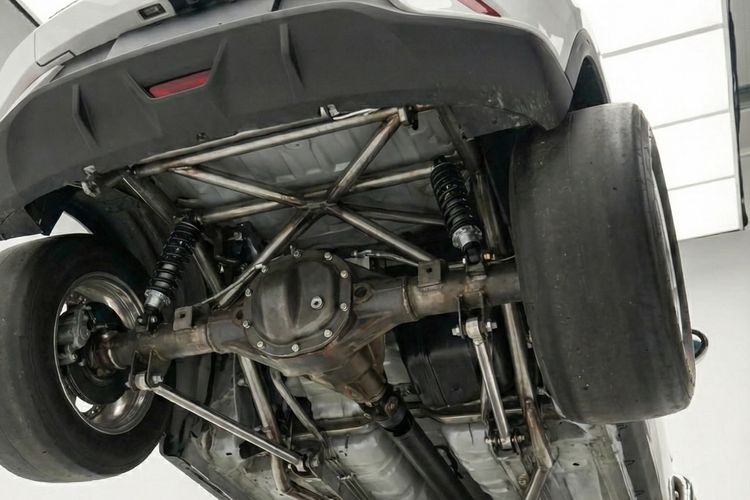 modifikasi BYD Atto 1, kecerdasan buatan, mobil balap, Imajinasi Jikalau BYD Atto 1 Dibekali Mesin Diesel