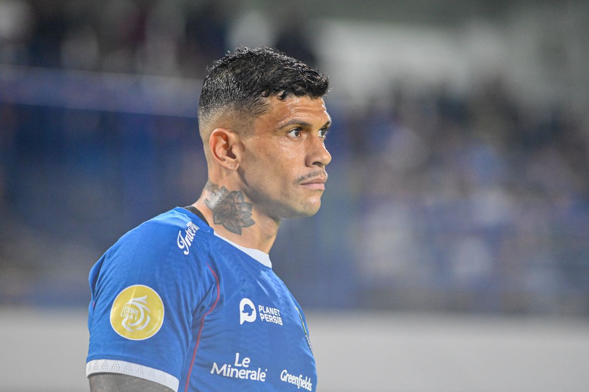 Ciro Alves, Persib, Liga 1, Liga 1 2024-2025, Persib vs PSS, Persib Bandung, Persib Bandung vs PSS Sleman, Ciro Alves Pergi, Cinta untuk Persib Bandung Tetap Abadi