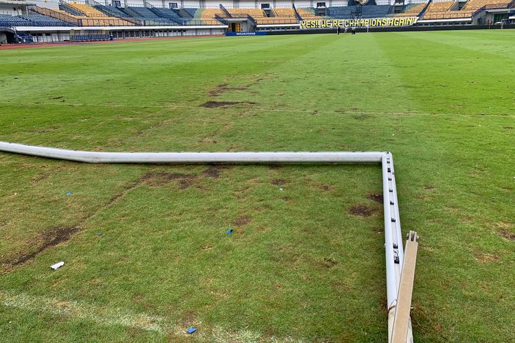 GBLA, Persib, Bobotoh, Persib Bandung, Liga 1 2024-2025, Adhitia Putra Herawan, GBLA Rusak di Pesta Juara Persib, Manajemen Menyayangkan Ulah Bobotoh
