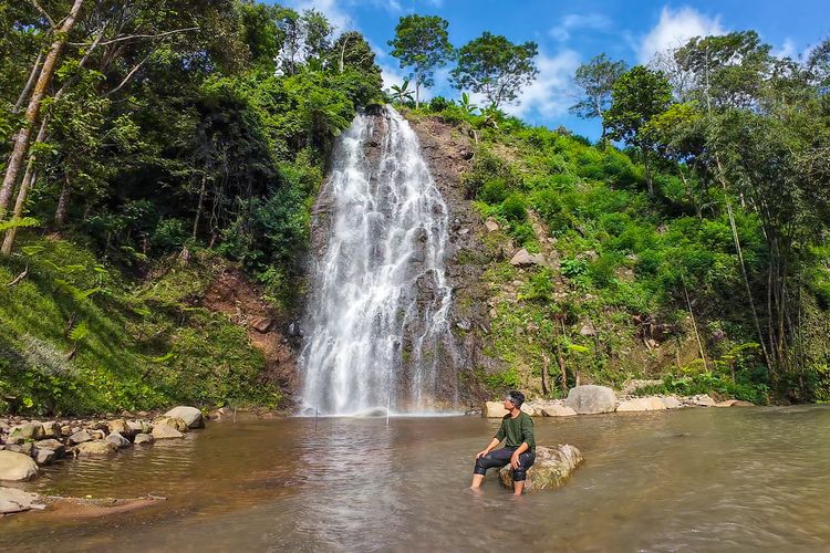 Ngargoyoso Waterfall, Harga Tiket dan Jam Buka Terkini Ngargoyoso Waterfall, Wisata Air Terjun Dekat Kota Solo, Lokasi Ngargoyoso Waterfall, Mudah dijangkau dan cocok untuk keluarga, Harga tiket masuk Ngargoyoso Waterfall per Januari 2026, Jam buka Ngargoyoso Waterfall