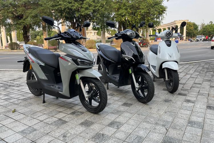 BYD Indonesia, sengketa merek Denza, Toyota Veloz Hybrid, BYD M6 DM, MPV Elektrifikasi, Motor Listrik VinFast, Denza B5, Plus-Minus Veloz Hybrid, Sengketa Merek Denza