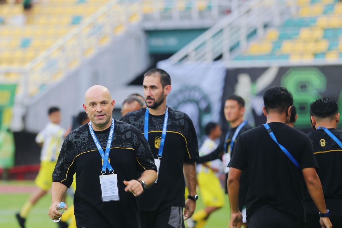 Bernardo Tavares, Persebaya, Malut United, Super League, Super League 2025-2026, Persebaya Surabaya, Bernardo Tavares Terkesan Dukungan Bonek saat Persebaya Kalahkan Malut United