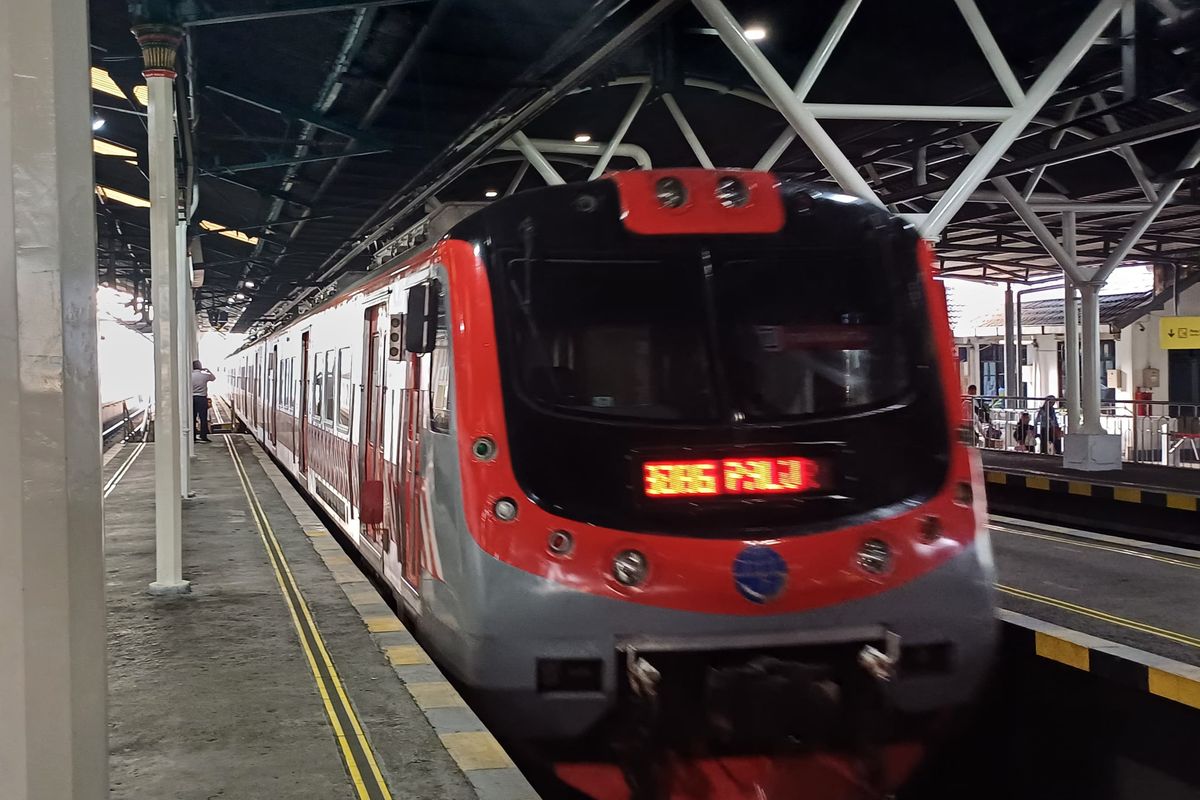 KRL Solo-Jogja, Rute KRL Solo-Jogja, Jadwal KRL Solo-Jogja, jadwal KRL Solo-Jogja, harga tiket krl solo-jogja, rute KRL Solo-Jogja, Jadwal KRL Solo-Jogja 23-26 Juni 2025 dari Solo ke Arah Yogyakarta, Stasiun Palur (PL), Stasiun Solo Jebres (SK), Stasiun Solo Balapan (SLO), Stasiun Purwosari (PWS), Stasiun Gawok (GW), Stasiun Delanggu (DL), Stasiun Ceper (CE), Stasiun Klaten (KT), Stasiun Srowot (SWT), Stasiun Brambanan (BBN), Stasiun Maguwo (MGW), Stasiun Lempuyangan (LPN), Stasiun Tugu Yogyakarta (YK)