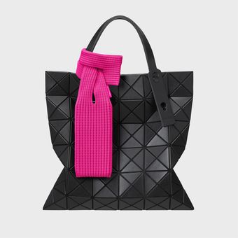 iPhone, apple, issey miyake, iphone pocket, apple issey miyake, apple accessories, iphone accessories, harga iphone pocket, Apple dan Issey Miyake Luncurkan iPhone Pocket, Harganya Rp 2 Jutaan