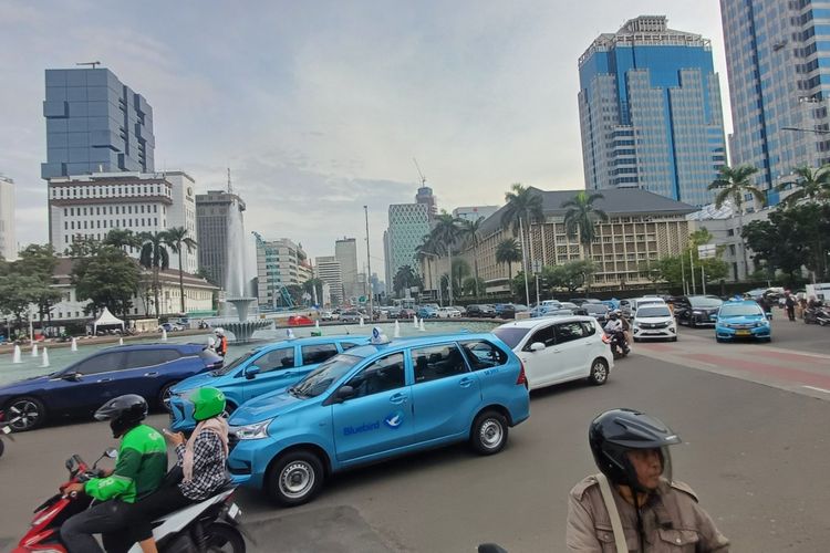 rekayasa lalu lintas, pengalihan arus lalu lintas, Dishub DKI Jakarta, penutupan jalan, malam perayaan hut ke 80 ri, 31 Ruas Jalan Ditutup saat Malam Perayaan HUT RI, Ini Jalur Alternatif