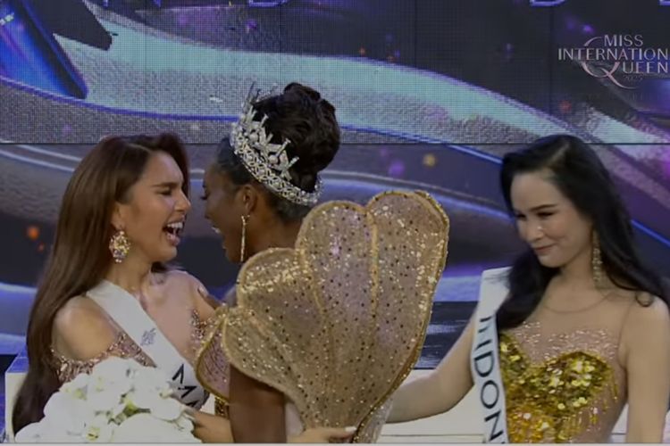 Miss USA, kaycia lee, miss queen international, miss queen internatonal 2025, miss international queen adalah, midori monet, olivia lauren, khleo amborse, miss malaysia, Wakil Indonesia Kaycia Lee Tuai Pujian Usai Hampiri Pemenang Miss International Queen 2025