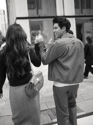 Luna Maya, Maxime Bouttier, resepsi pernikahan, outfit luna maya, luna maya dan maxime menikah, resepsi pernikahan luna maya, resepsi luna maya, resepsi pernikahan luna maya dan maxime, resepsi pernikahan luna maya di jakarta, outfit maxime bouttier, 8 Potret Luna Maya dan Maxime Bouttier Jelang Resepsi Pernikahan di Jakarta, 1. Momen makan bareng, 2. Coffee date, 3. Street style, 4. Gaya romantis, 5. Maxime kenakan Dior, 6. Aksesori Hermes, 8. Gaya rambut