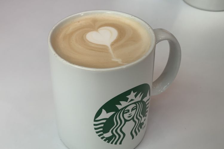 starbucks, rekor muri starbucks indonesia, rekor muri kelas latte art terbanyak starbucks indonesia, juara Starbucks Latte Art Championship 2025, 300 Gerai Starbucks Indonesia Gelar Kelas Latte Art Serentak, Catat Rekor MURI