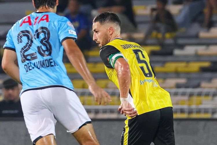 Persib, Luciano Guaycochea, Alexis Mac Allister, Perak FC, Bojan Hodak, Persib Bandung, Adhitia Putra Herawan, Liga 1 2025-2026, Sepak Terjang Gelandang Baru Persib, Luciano Guaycochea