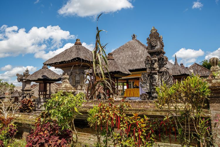 desa wisata, Bali, 5 Desa Wisata di Bali dengan Budaya yang Kuat, Cocok untuk Liburan Bareng Anak, 1. Desa Ubud, Gianyar, 2. Desa Tenganan, Karangasem, 3. Desa Batubulan, Gianyar, 4. Desa Penglipuran, Bangli, 5. Desa Trunyan, Bangli