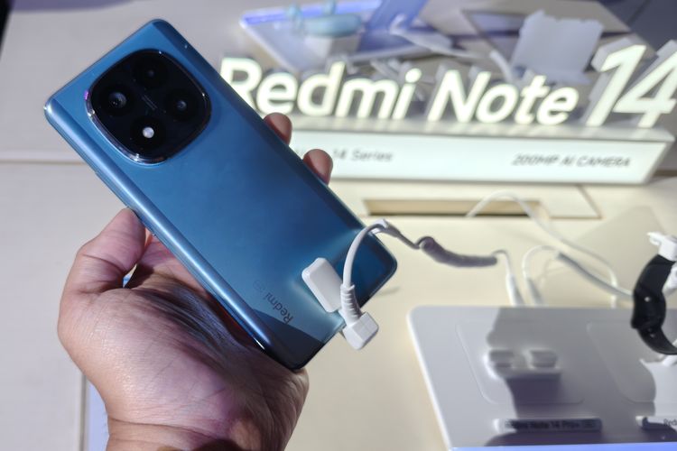 Lebaran 2026, HP Lebaran, Oppo, Vivo, 44 HP Harga Rp 3 Juta - Rp 6 Juta buat Lebaran 2026, Banyak Pilihan, 1. Oppo Reno 12F 5G, 2. Oppo Reno 13F 4G, 3. Oppo Reno 13F 5G, 4. Oppo A6t Pro, 5. Oppo A6 Pro 4G, 6. Oppo A6 Pro 5G, 7. Oppo A6, 8. Oppo A6x, 9. Oppo A6t, 10. Oppo A6t Pro 5G, 11. Oppo A5i Pro 5G, 12. Vivo V40 Lite, 13. Vivo V50 Lite, 14. Vivo V40 Lite 5G, 15. Vivo V50 Lite 5G, 16. Vivo V60 Lite, 17. Vivo V60 Lite 5G, 18. Vivo Y400, 19. Realme 15T 5G, 20. Realme 15 5G, 21. Realme 14 5G, 22. Realme 14T 5G, 23. Realme 13+ 5G, 24. Realme 13 4G, 25. Realme P3 5G, 26. Realme C85 5G, 27. Redmi Note 15 5G, 28. Redmi Note 15 Pro 5G, 29. Redmi Note 14 Pro 5G, 30. Redmi Note 14 Pro Plus 5G, 31. Poco X7 5G, 32. Poco X7 Pro 5G, 33. Poco F7, 34. Samsung Galaxy A17, 35. Samsung Galaxy A17 5G, 36. Samsung Galaxy A26 5G, 37. Samsung Galaxy A36 5G, 38. Tecno Camon 50, 39. Tecno Camon 50 Pro 5G, 40. Tecno Phantom V Flip 5G, 41. Infinix Note 40 Pro 5G, 42. Infinix Note 40 Pro+ 5G, 43. Infinix GT 20 Pro, 44. Infinix Note 60 Pro