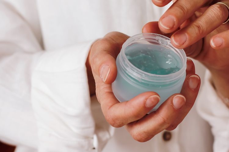 kosmetik, perawatan wajah, kosmetik berbahaya, produk kosmetik, BPOM Rilis Daftar 26 Kosmetik Berbahaya, Ada Krim Malam hingga Produk Pemutih