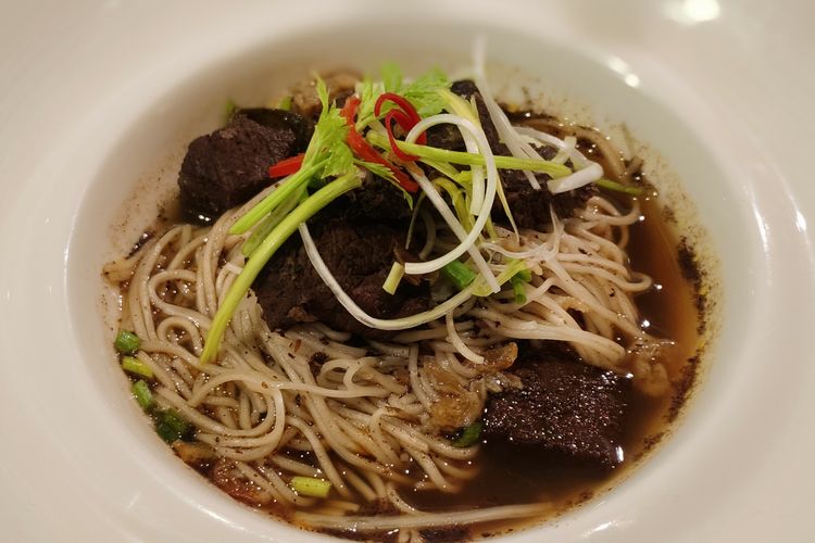 Laksan Palembang, Wyndham Culinary Journey, Mencicipi Menu Nusantara Ala Hotel, dari Laksan hingga Rawon Misoa, Sari Laut Bakar Dabu Dabu dan Buntut Bakar Maranggi, Moringa Seafood Miso Soup dan Bebek Goreng Jivva, Paha Kambing Bakar Sayur Urap dan Kakap Sambal Matah, Laksan Palembang dan Nasi Minyak Iga Bakar, Rawon Misoa dan Tahu Campur 