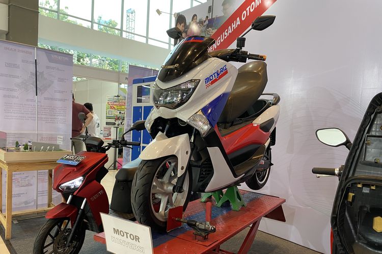 Pengamat transportasi, motor bensin, angkutan umum, Bukan Konversi Motor Listrik, Bus Kota Dinilai Lebih Masuk Akal