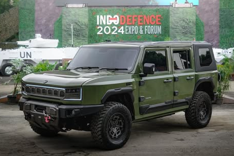 Pindad, kendaraan, MV3-EV Pandu, kendaraan listrik, otomotif, mobil listrik, MV3-EV Pandu Pindad Diperkenalkan ke Publik, Ini Catatan Pengamat