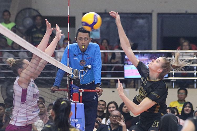 Jakarta Popsivo Polwan, Gresik Petrokimia, Megawati Hangestri Pertiwi, ProLiga 2025, Final Four ProLiga 2025, gresik petrokimia, Proliga 2025, final four proliga 2025, hasil final four proliga 2025, megawati voli, Hasil Final Four ProLiga 2025, Popsivo Kecewa Mega Tak Main