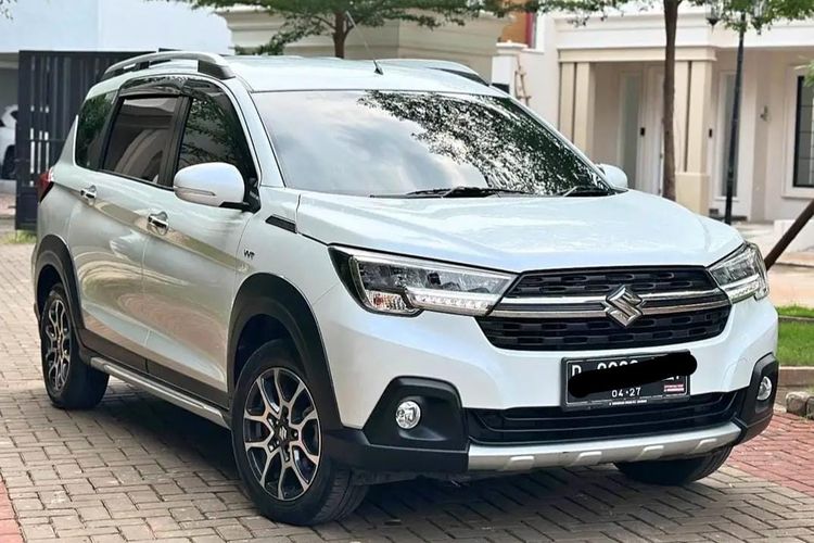 mobil bekas, LSUV, Suzuki XL7, Honda BR-V 2022, Perbandingan LSUV Bekas Suzuki XL7 dan Honda BR-V 2022: Pilih Mana?