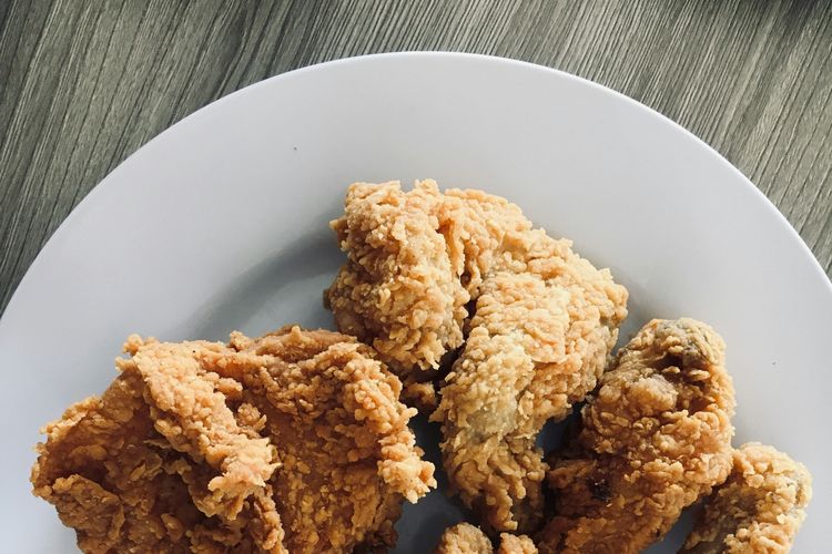 Resep Ayam ala KFC, Renyah di Luar dan Juicy di Dalam