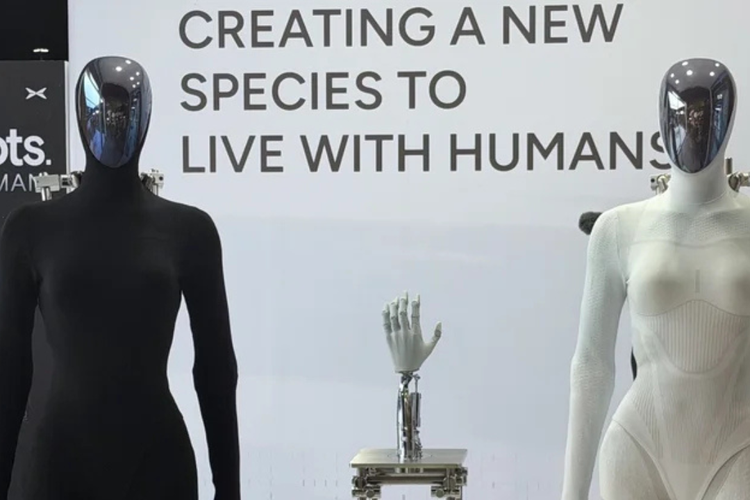 Xpeng, IRON, robot humanoid, iron, Pabrikan Mobil Listrik Xpeng Bikin Robot Humanoid Feminim Mirip Manusia