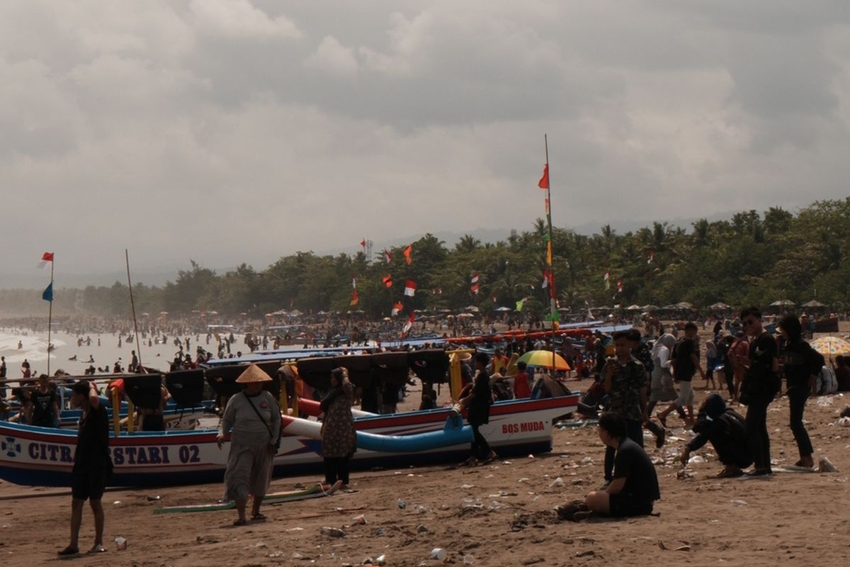 Dishub Jabar, Pangandaran hingga Bandung Jadi Favorit, Ini Peta Pergerakan Nataru 2025/2026 di Jawa Barat, Berapa jumlah dan tujuan perjalanan masyarakat Jawa Barat saat Nataru?, Dari mana asal daerah pelaku perjalanan terbanyak?, Ke mana saja tujuan favorit perjalanan Nataru?, Destinasi wisata mana yang paling diminati masyarakat?, Langkah apa yang disiapkan Dishub Jabar untuk mengurai kemacetan?