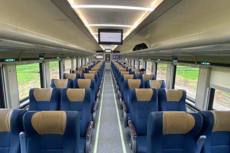 Kereta Ekonomi New Generation, KA Pangrango, KA Bogor-Sukabumi, kereta ekonomi new generation, Wajah Baru KA Bogor-Sukabumi, Penumpang Dapat Ruang Lebih Luas