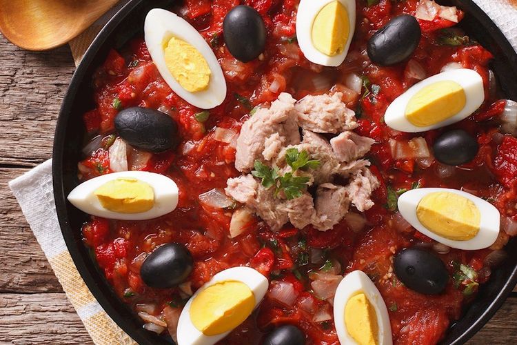 makanan, TasteAtlas, Pecel, 10 Salad Terbaik di Dunia Versi TasteAtlas, Ada Kuliner Indonesia?, 1. Dakos – Yunani, 2. Ovcharska Salata – Bulgaria, 3. Houria – Tunisia, 4. Insalata Caprese – Italia, 5. Fattoush – Lebanon, 6. Shopska Salata – Bulgaria, 7. Pecel – Indonesia, 8. Pai Huang Gua – China, 9. Piyaz – Turki, 10. Mechouia Salad – Tunisia