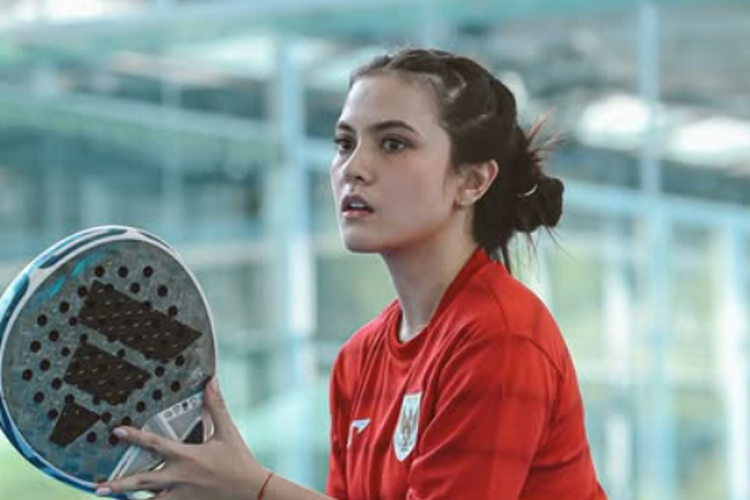 Marsha Aruan, dokter spesialis mata, olahraga padel, Bola padel, bahaya olahraga padel, cedera mata akibat benturan bola padel, cedera mata akibat benturan, risiko terkena bola padel, Marsha Aruan Kena Bola Padel di Mata, Ini Risiko Bahayanya Menurut Dokter