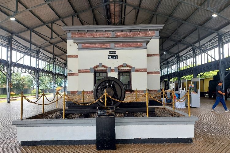 Museum Kereta Api Ambarawa, Museum Kereta Api, wisata ambarawa, museum kereta api, tiket Museum Kereta Api Ambarawa, lokasi Museum Kereta Api Ambarawa, Wisata Ambarawa Wajib ke Museum Kereta Api, Kenapa?, Jelajah bangunan Stasiun Ambarawa, Melihat koleksi lokomotif bersejarah, Bisa naik kereta wisata, Jadwal dan harga tiket