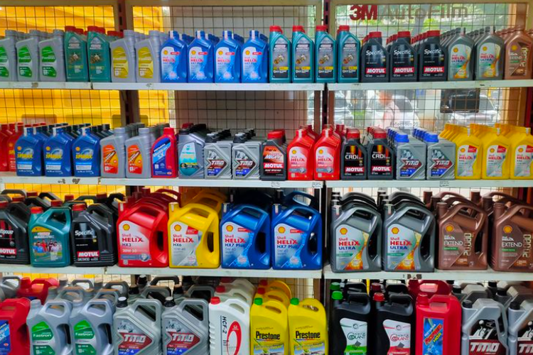 oli mesin, harga oli, harga oli mesin, Daftar Harga Oli Mesin Mobil Februari 2026
