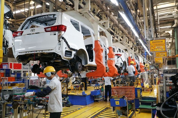 Faisol Riza, ekspor kendaraan, industri manufaktur, ekonomi global, Ekspor Otomotif Indonesia Meningkat di Tengah Ketidakpastian Ekonomi