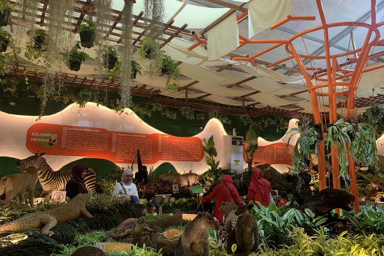 pameran flona 2025 lapangan banteng, pameran flona 2025, aktivitas wisata di pameran flona 2025, ada apa saja di pameran flona 2025, Wisata Gratis Jakarta, Ada Pameran Flona 2025 di Lapangan Banteng, Jadwal Pameran Flona 2025, Ada apa saja di Pameran Flona?, Ide aktivitas wisata edukasi dan belanja, Rute menuju Pameran Flona 2025
