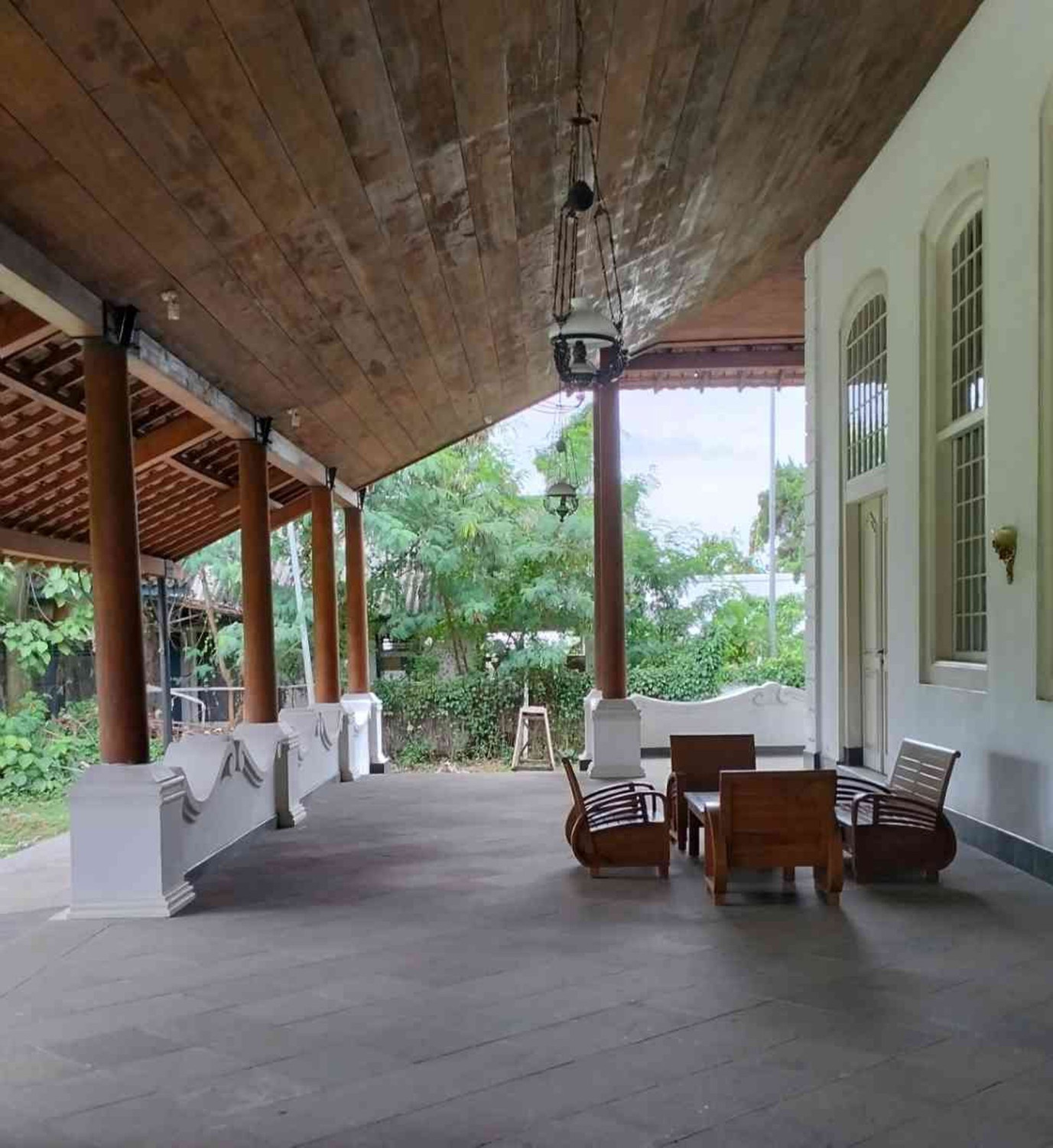 Depok, Landhuis Tjimanggis, Sejarah Depok yang Nyaris Terkikis, Museum Rumah Cimanggis , Sejarah Landhuis Tjimanggis , Berpindah tangan , Kehancuran landhuis Tjimanggis 
