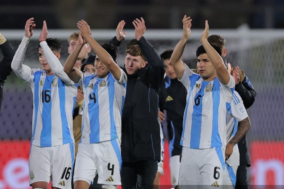 kuba, Piala Dunia U-20, Claudio Echeverri, argentina, Franco Mastantuono, Argentina vs Kuba, Hasil Piala Dunia U20 2025: Argentina Tanpa Titisan Messi, Menang dengan 10 Orang