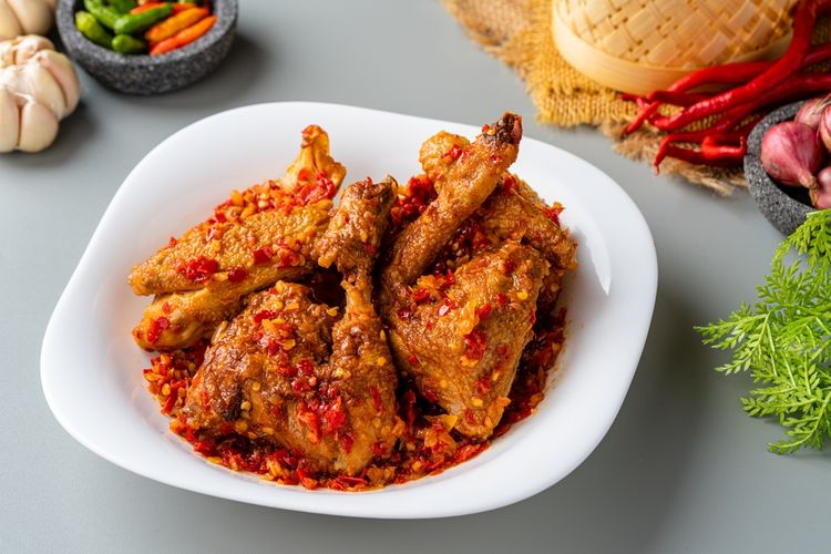 rica-rica ayam pedas, cara bikin rica-rica ayam, Cara Bikin Rica-Rica Ayam Pedas, Bumbunya Modal 4 Bahan Saja, Cara Bikin Rica-Rica Ayam Pedas Khas Manado, Bahan Rica-Rica Ayam, Langkah Membuat Rica-Rica Ayam, Tips Agar Rica-Rica Ayam Lebih Sedap