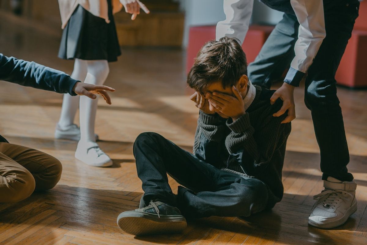 Universitas Udayana, bullying adalah, empati adalah, kasus bullying, kasus bullying terbaru, nirempati, nirempati artinya, dampak nirempati, Kasus Bullying Mahasiswa Unud, Ini Dampak Nirempati Menurut Psikolog, 1. Relasi sosial yang kurang bagus, 2. Cenderung manipulatif, 3. Merasa kesepian, 4. Berperilaku menyimpang
