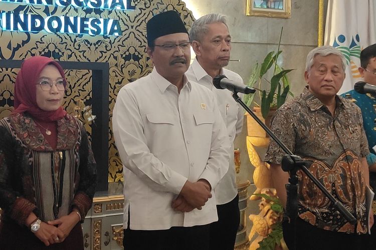 Sekolah Rakyat, sekolah umum, Data Tunggal Sosial dan Ekonomi Nasional, DTSEN, Menteri Sosial Saifullah Yusuf, Gus Ipul, Mohammad Nuh, Sekolah Umum, Kemendikdasmen, menteri sosial saifullah yusuf, Mengenal Sekolah Rakyat yang Dimulai Hari Ini: Sistem Asrama, LMS Digital, dan Kurikulum Fleksibel