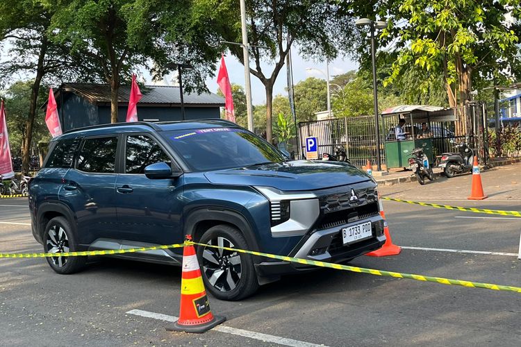 mobil listrik, Wuling, Daihatsu Gran Max, Mobil Listrik, Leasing, GIIAS 2025, leasing, Mitsubishi Destinator, Populer Otomotif, artikel terpopuler, Diskon Ekstrem Mobil Listrik, Gran Max Taft Guy
