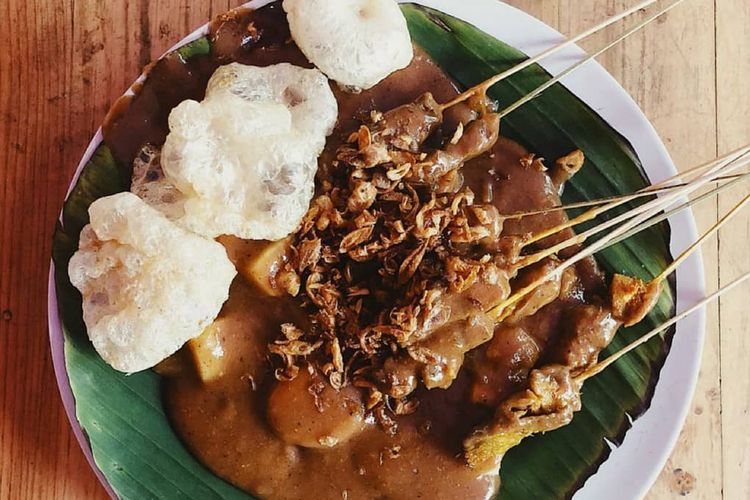 Rendang, makanan, Buka Cuma Rendang, Ini 7 Deretan Makanan Khas Padang yang Tak Boleh Terlewatkan